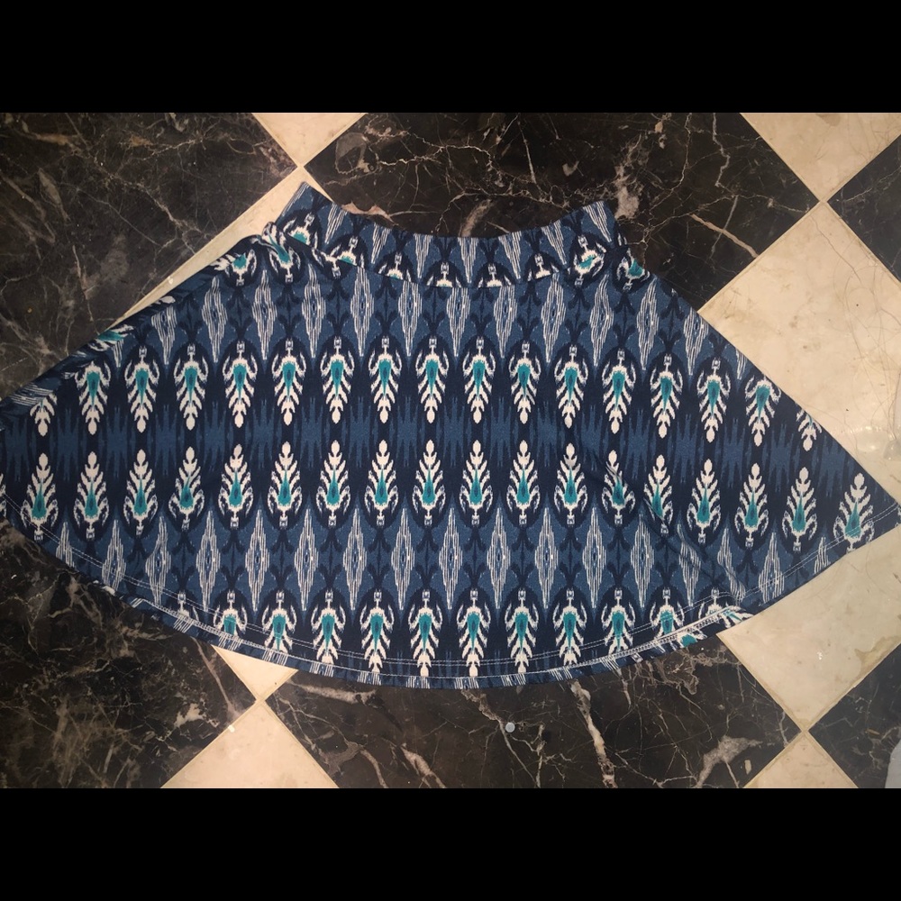 Aéropostale pattern skirt